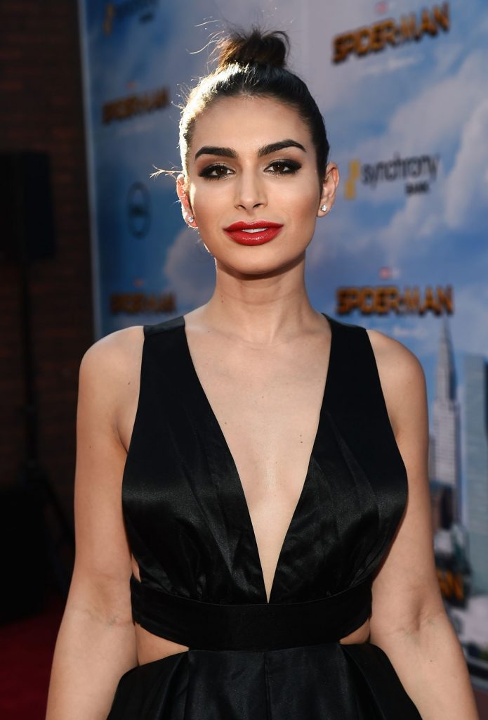 ashley-iaconetti-at-spiderman-homecoming-premiere-in-los-angeles-06-28-2017_8